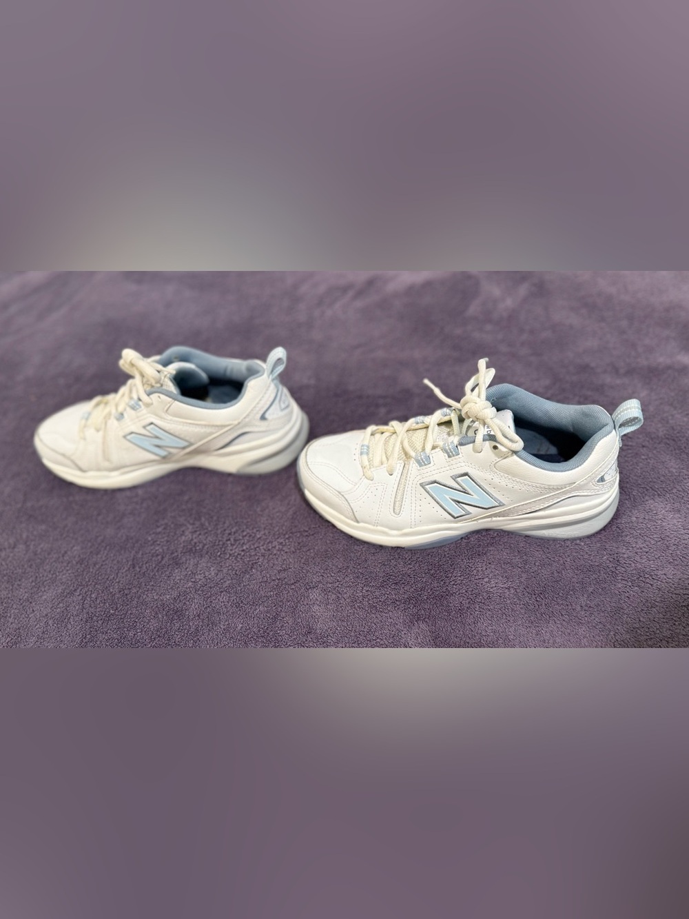 New Balance Kids White & Light Blue Sneakers - Picture 5 of 6